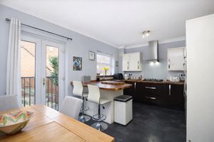 Kitchen/Diner- click for photo gallery